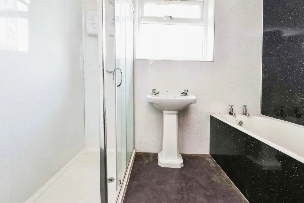 3 bed Semi-Detached