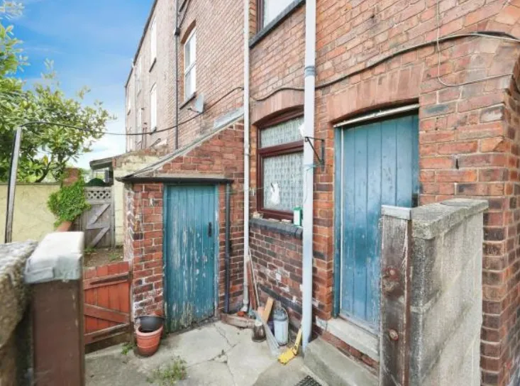 3 bed Terraced