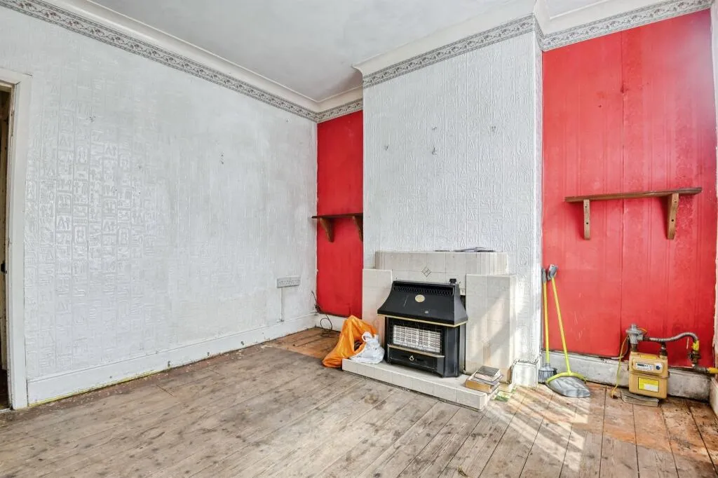3 bed Terraced