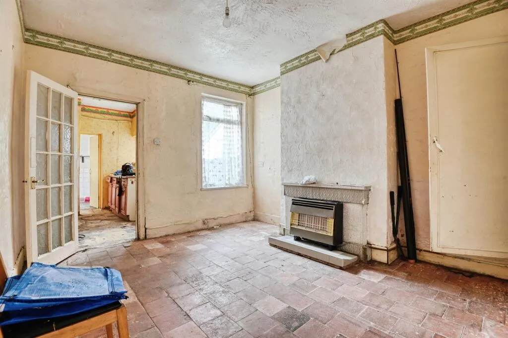 3 bed Terraced