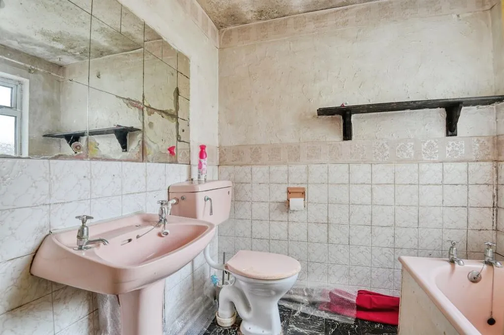 3 bed Terraced
