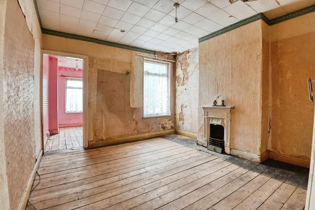 3 bed Terraced