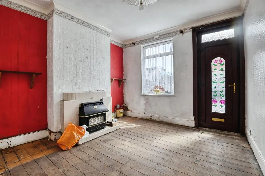 3 bed Terraced