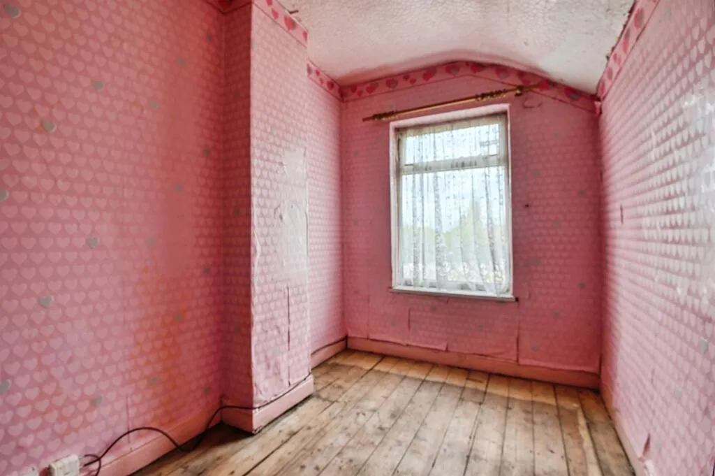 3 bed Terraced