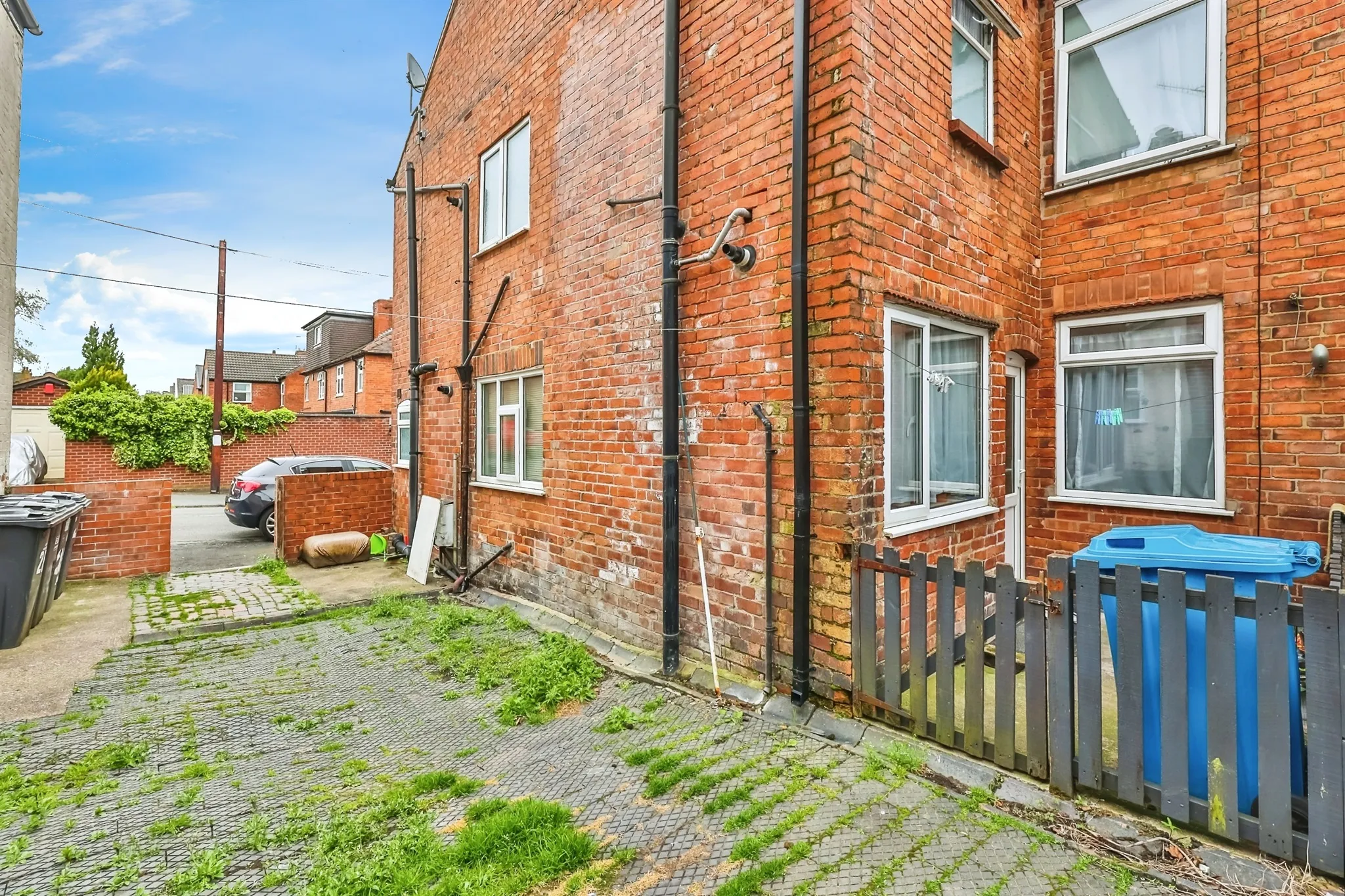 2 bed Terraced