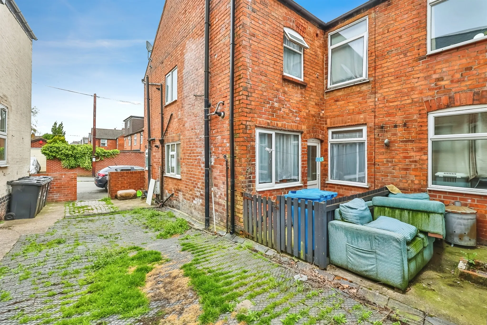 2 bed Terraced