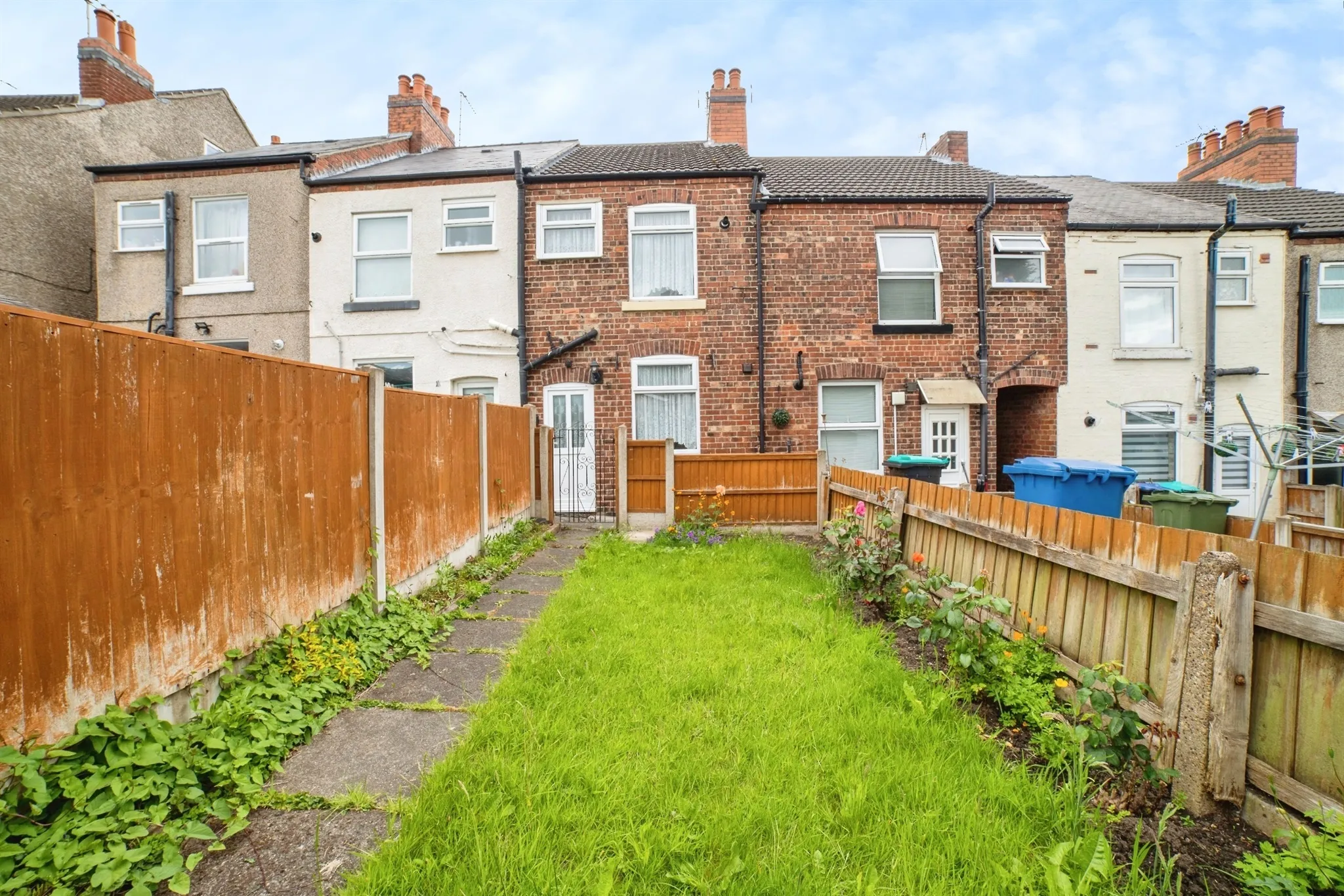 2 bed Terraced