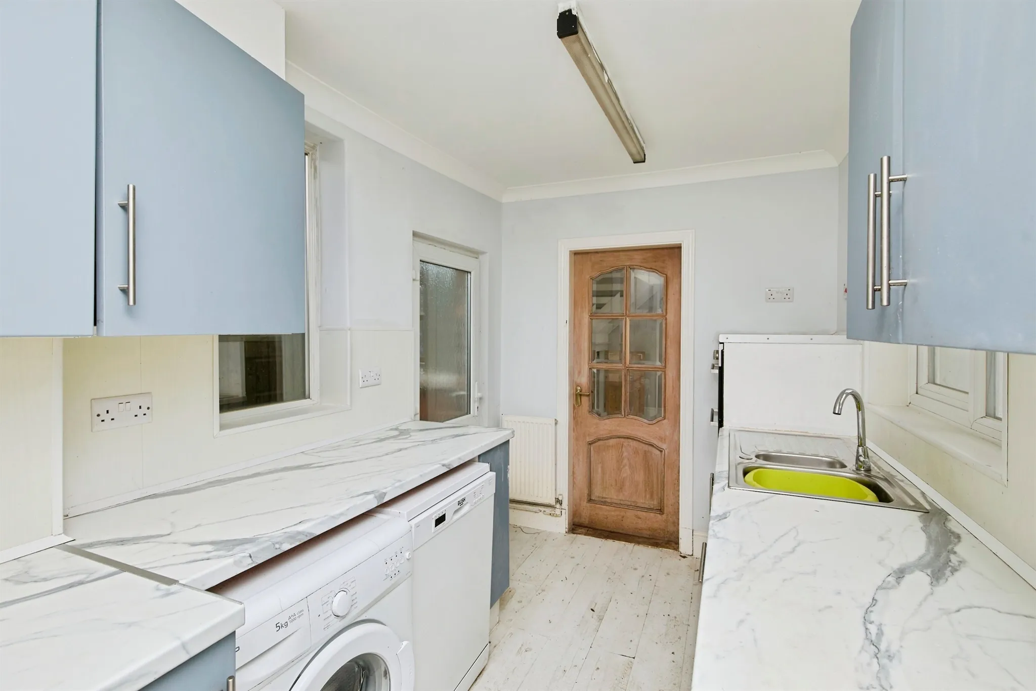 4 bed End of Terrace