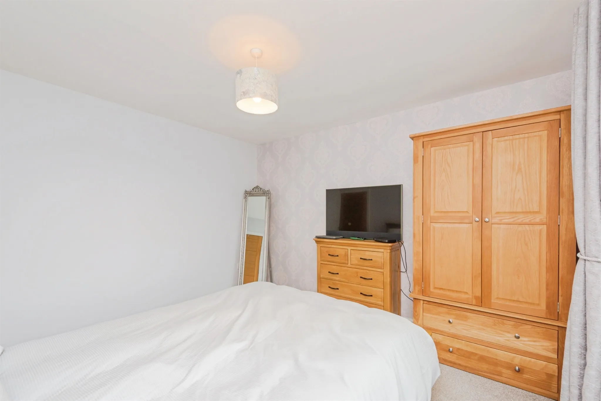 4 bed Detached