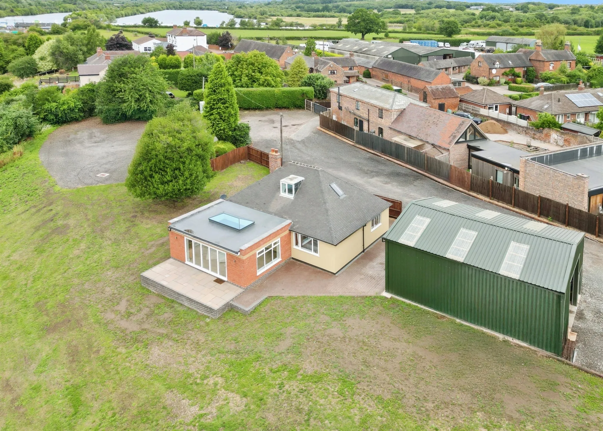 4 bed Detached