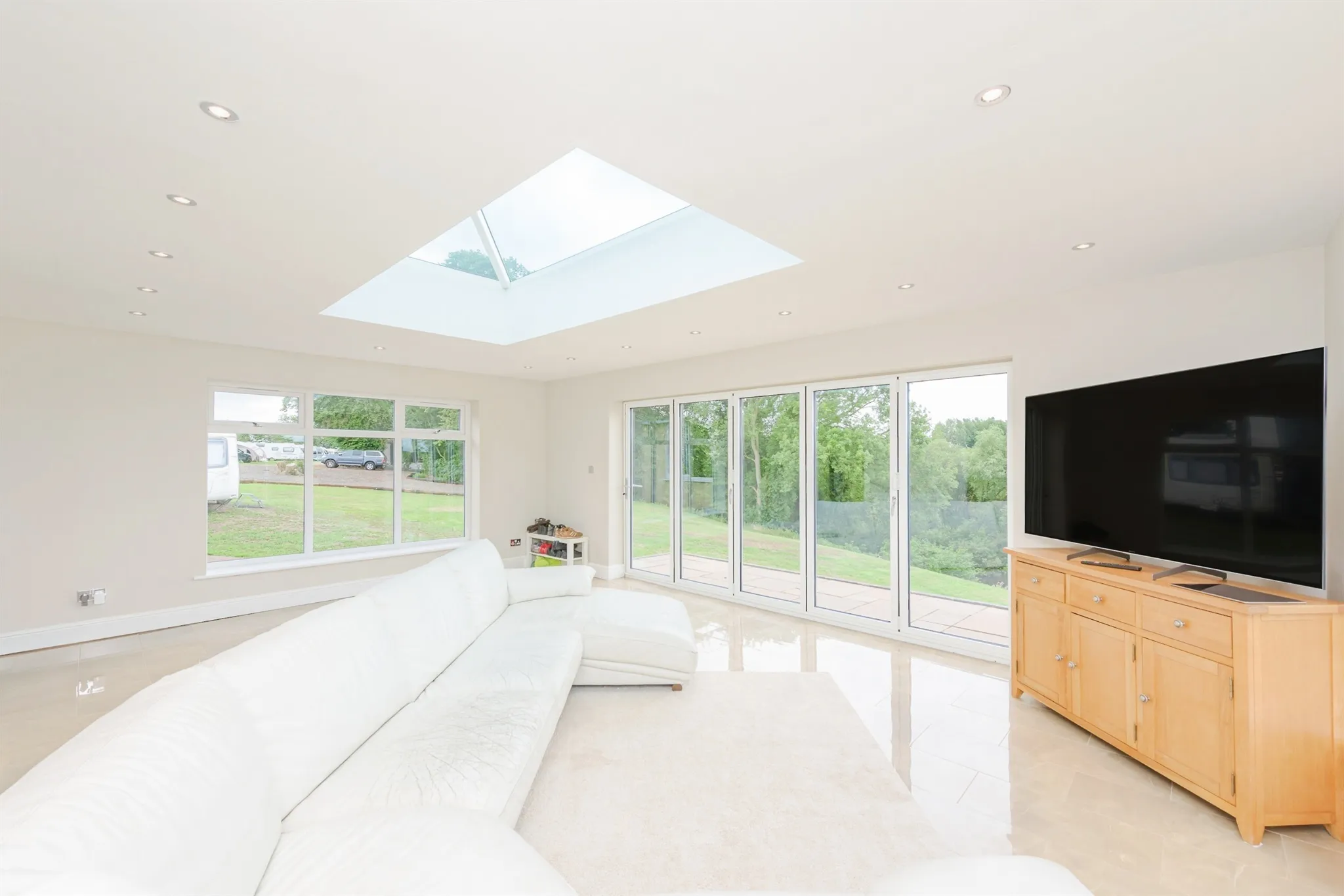 4 bed Detached