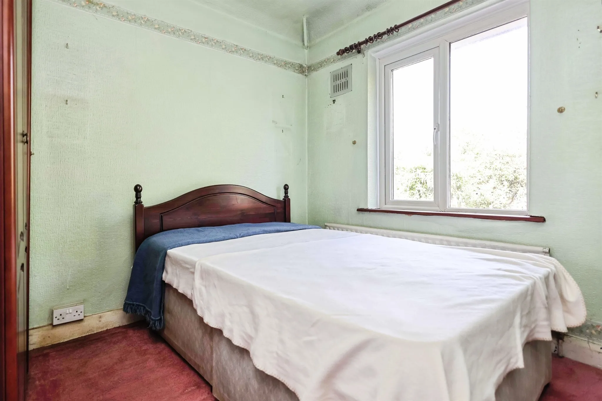 3 bed Semi-Detached