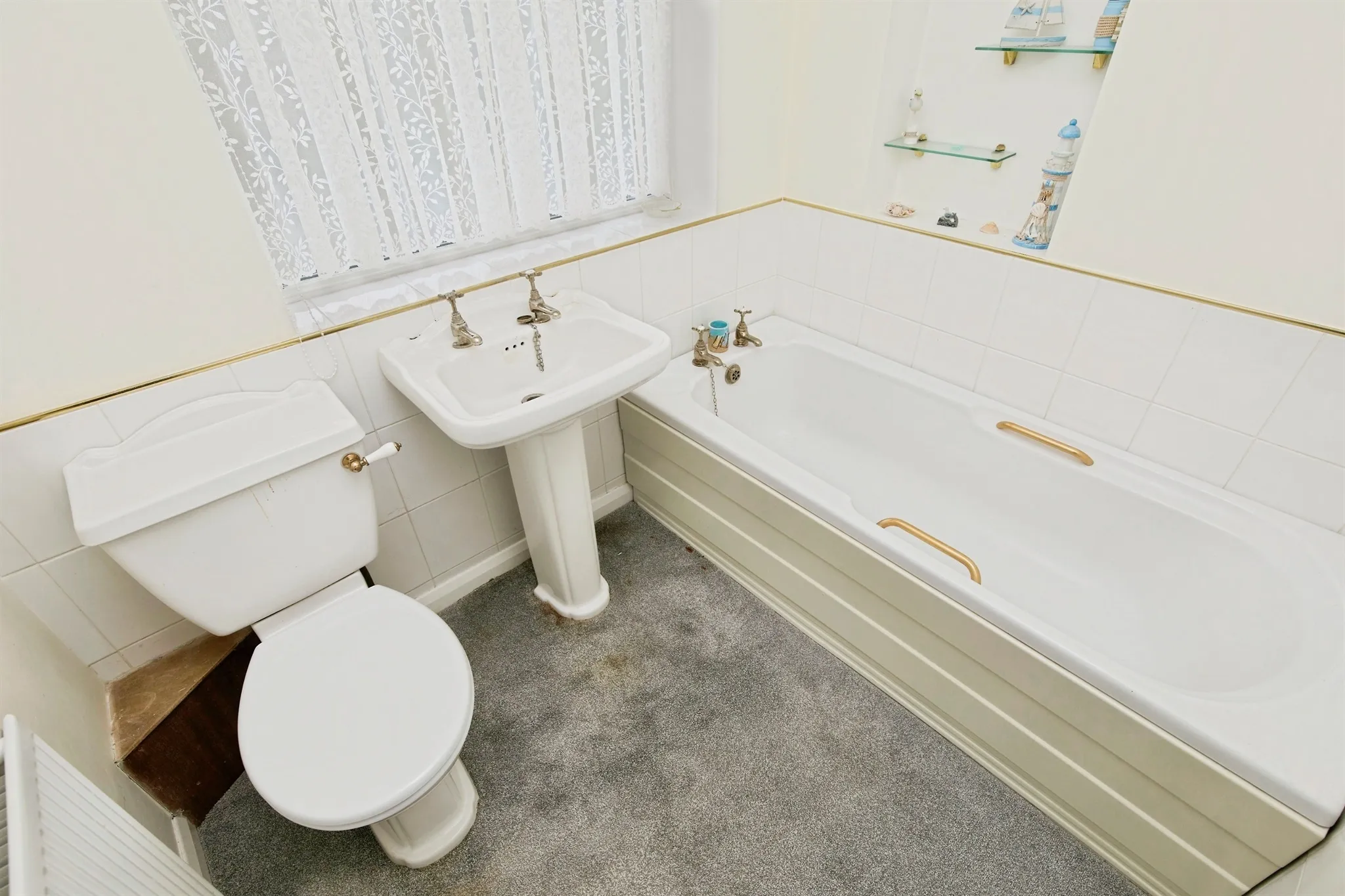 3 bed Link Detached House