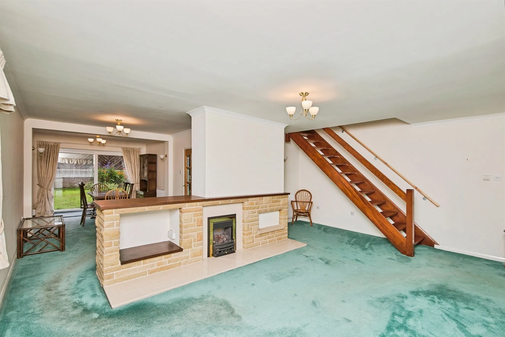 3 bed Link Detached House