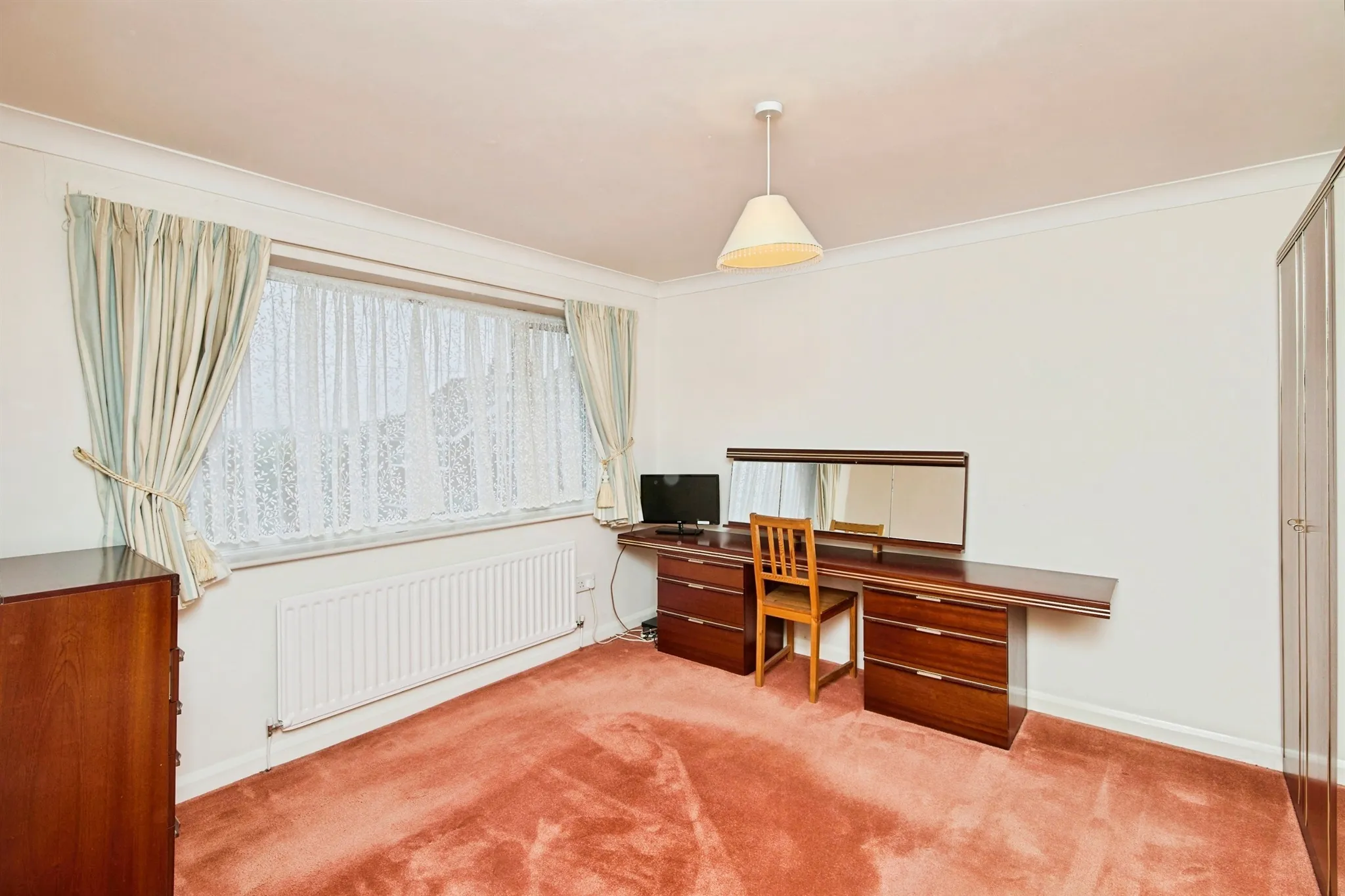 3 bed Link Detached House