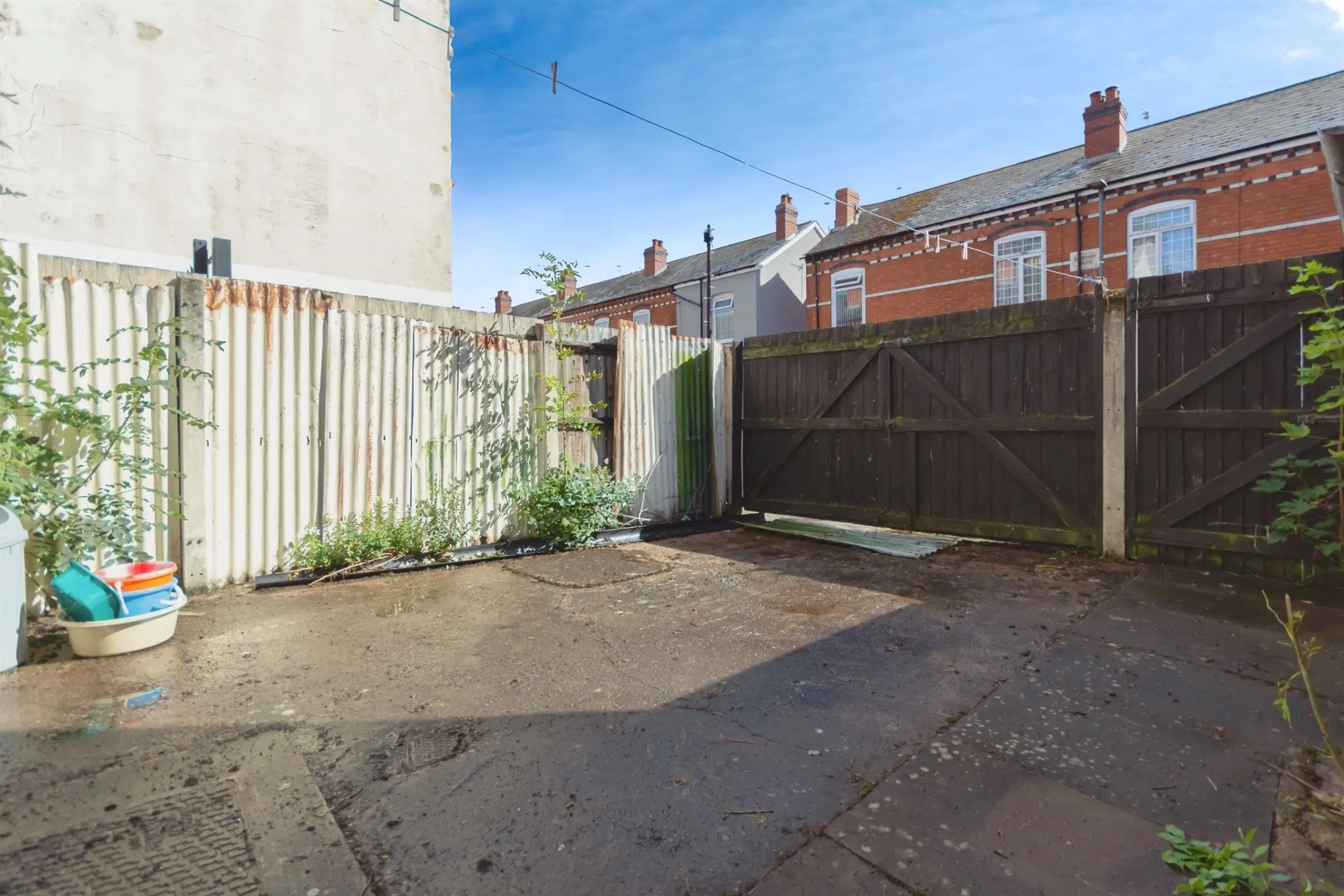 2 bed End of Terrace