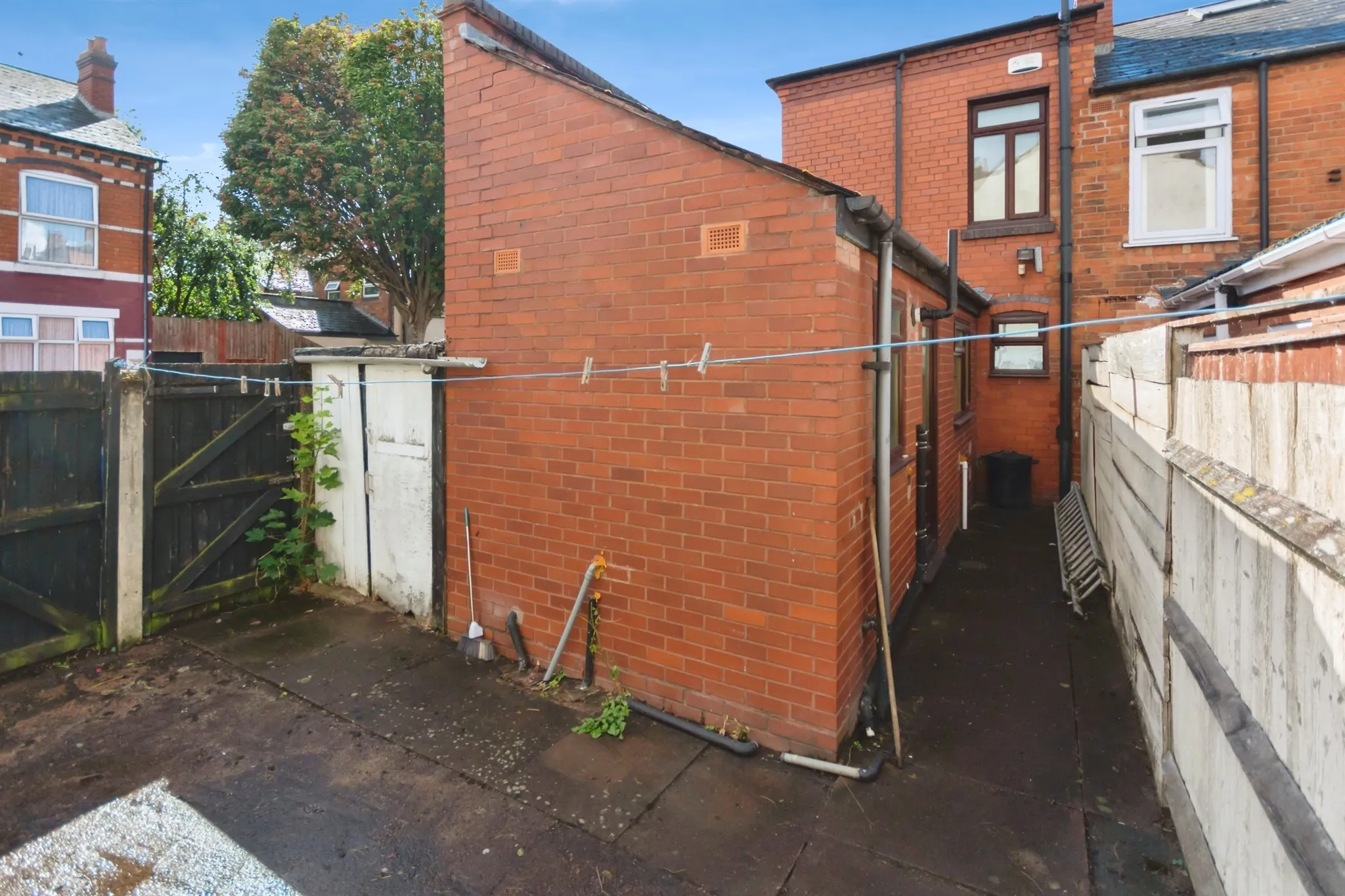 2 bed End of Terrace