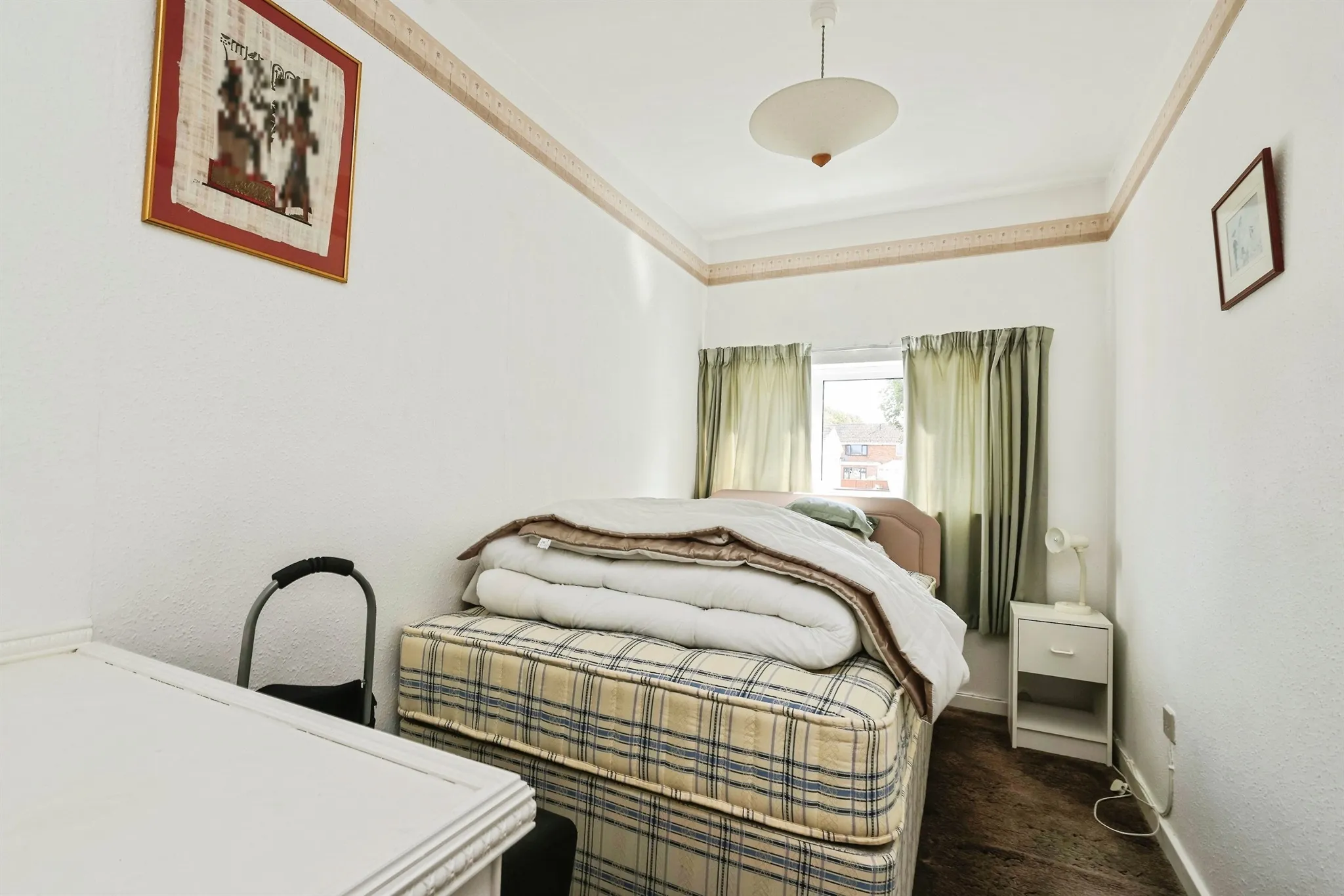 3 bed End of Terrace
