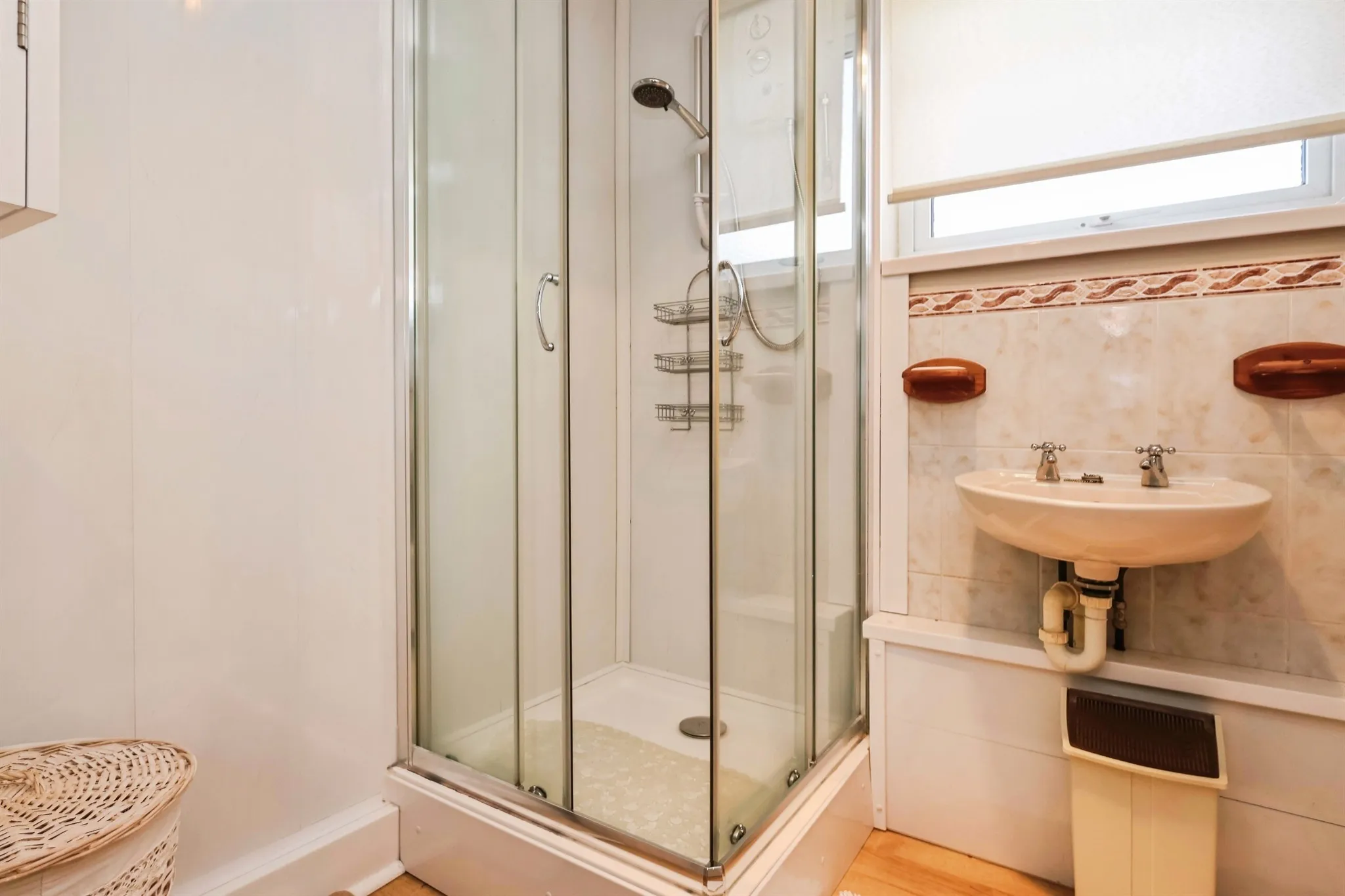 3 bed End of Terrace