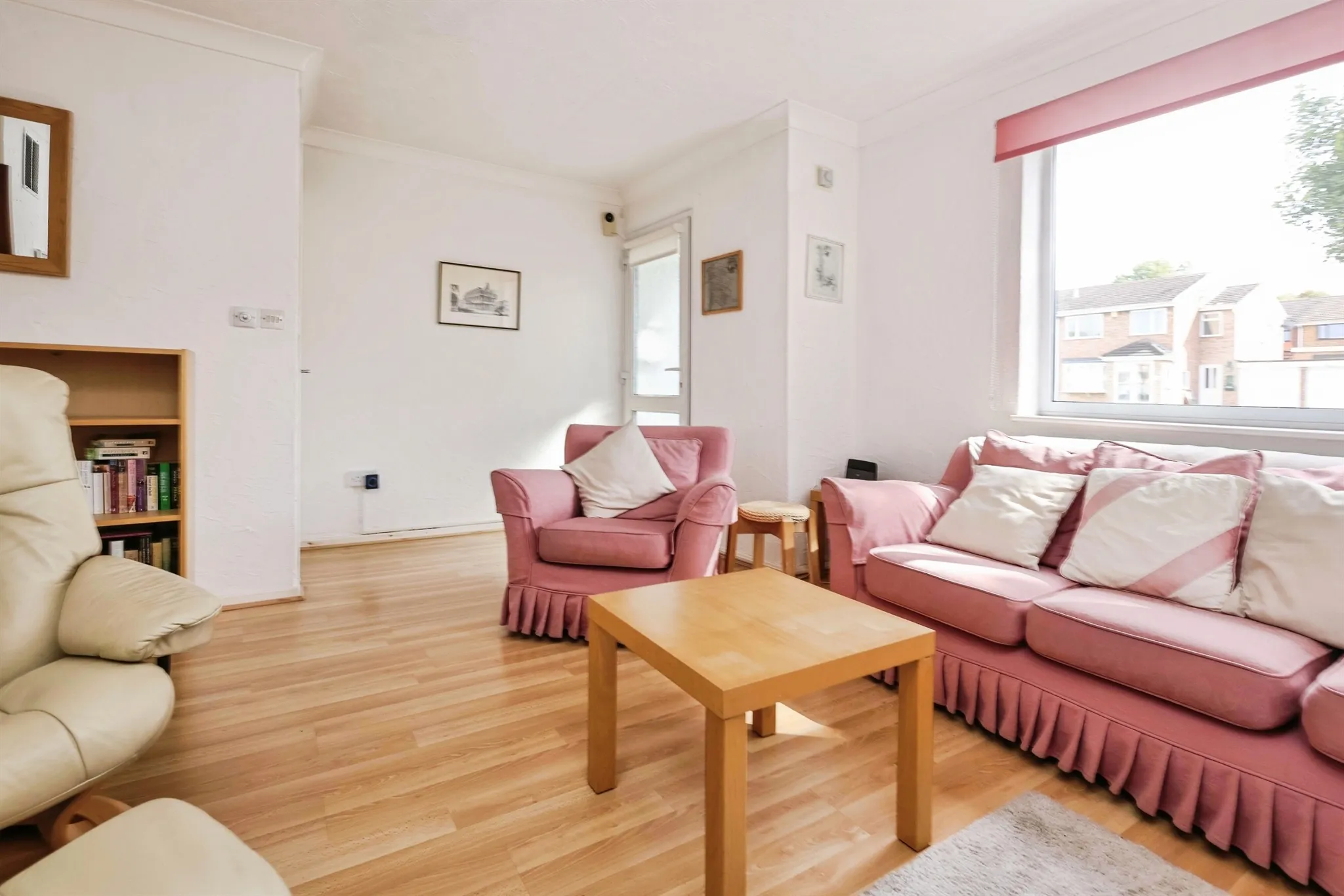 3 bed End of Terrace