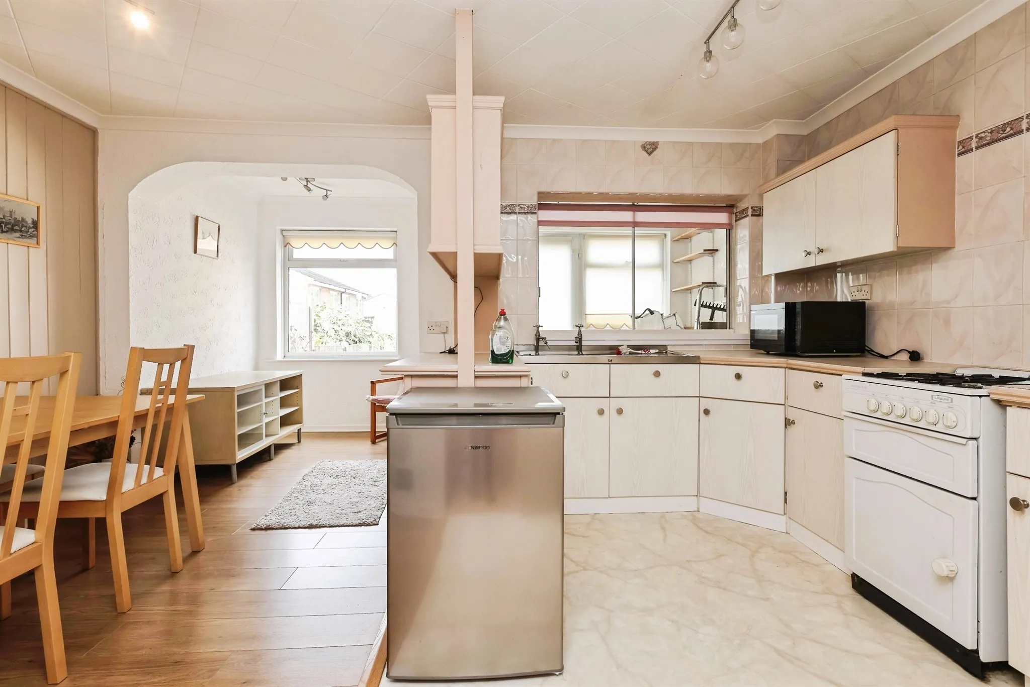 3 bed End of Terrace