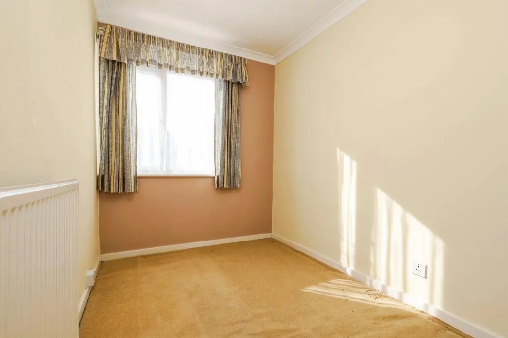 2 bed Maisonette