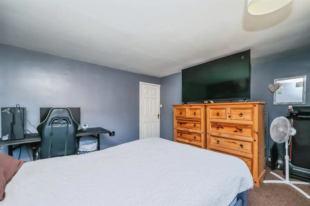 2 bed Semi-Detached