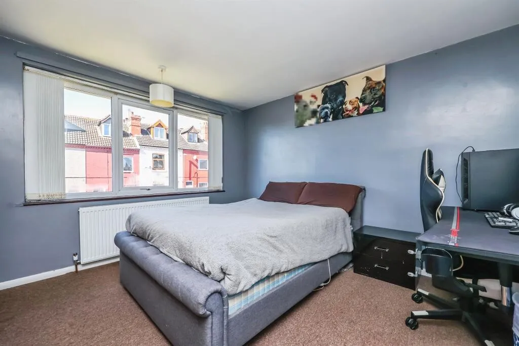 2 bed Semi-Detached