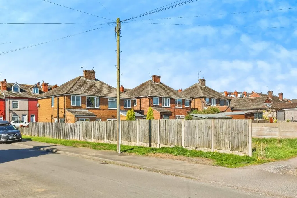 2 bed Semi-Detached