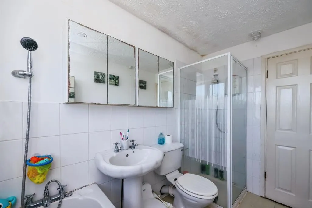 2 bed Semi-Detached