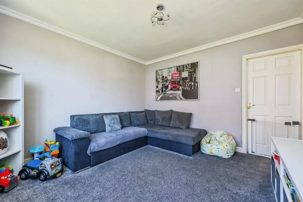 2 bed Semi-Detached