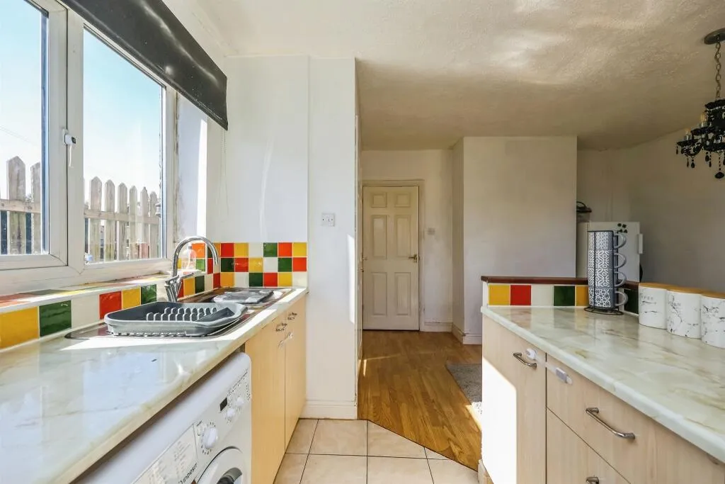 2 bed Semi-Detached