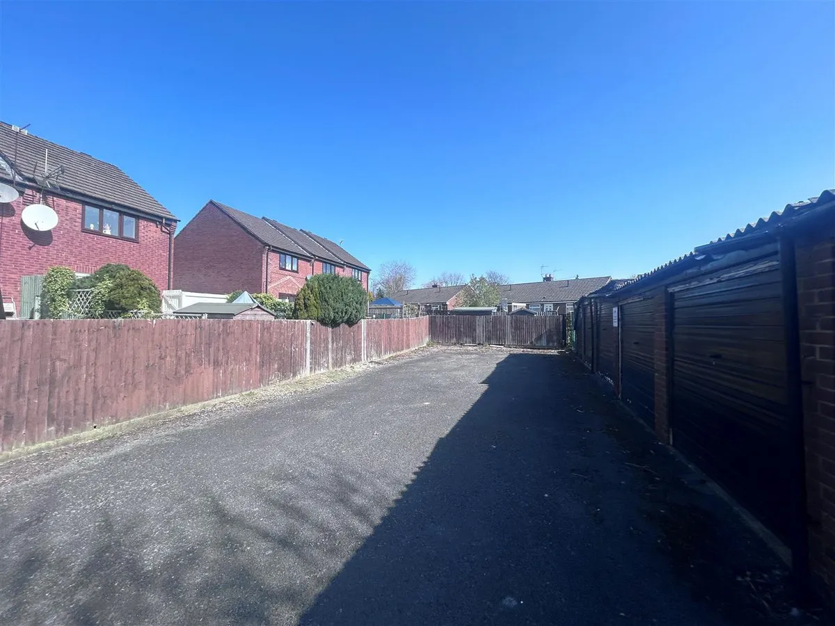 Stonehouse Road, Werrington Stoke-On-Trent ST9 0JX