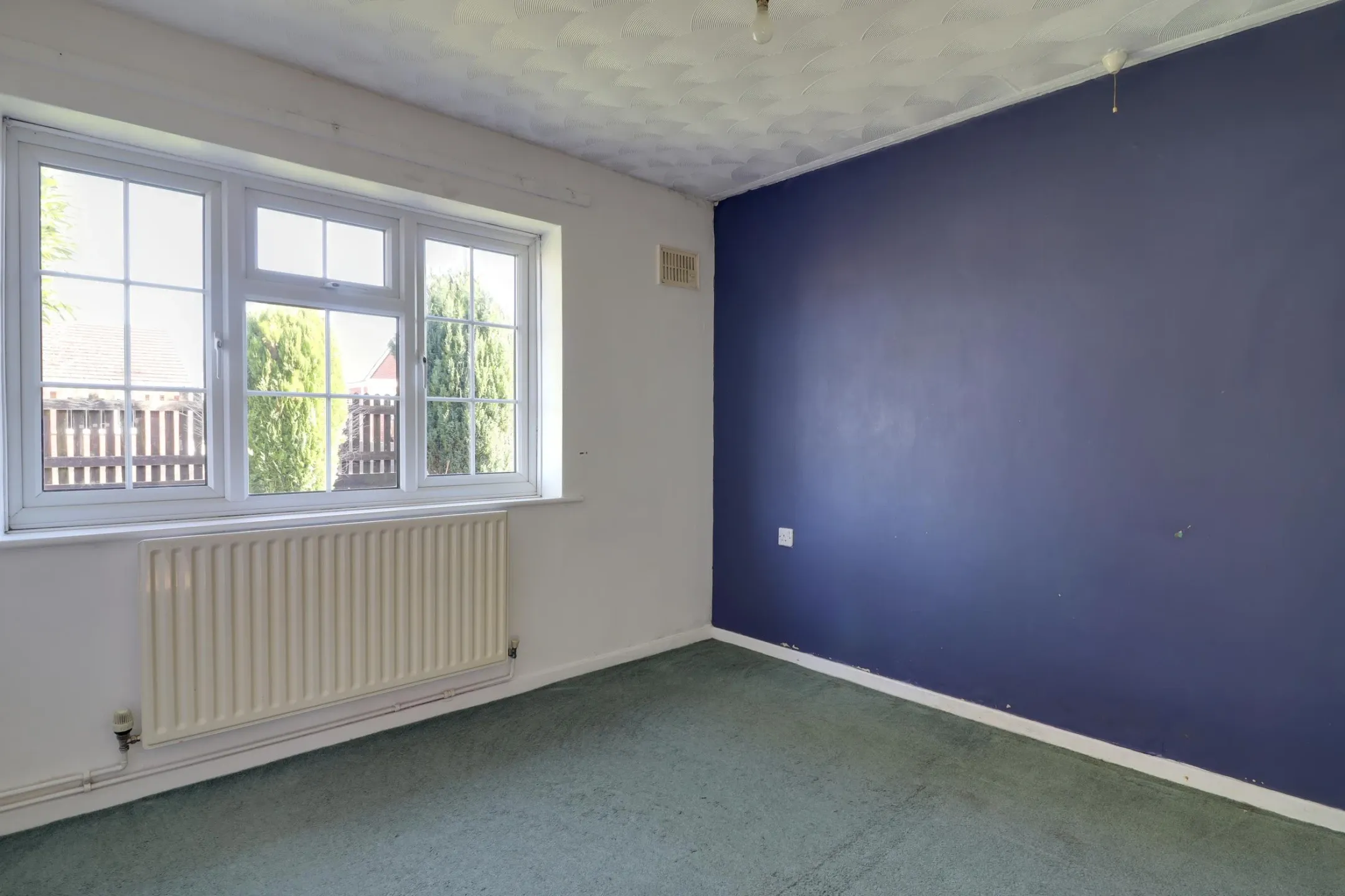 Hill Crest Road, Telford
