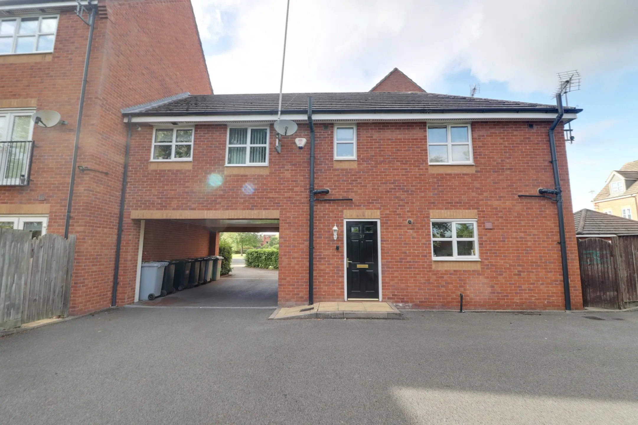 Salisbury Close, Crewe