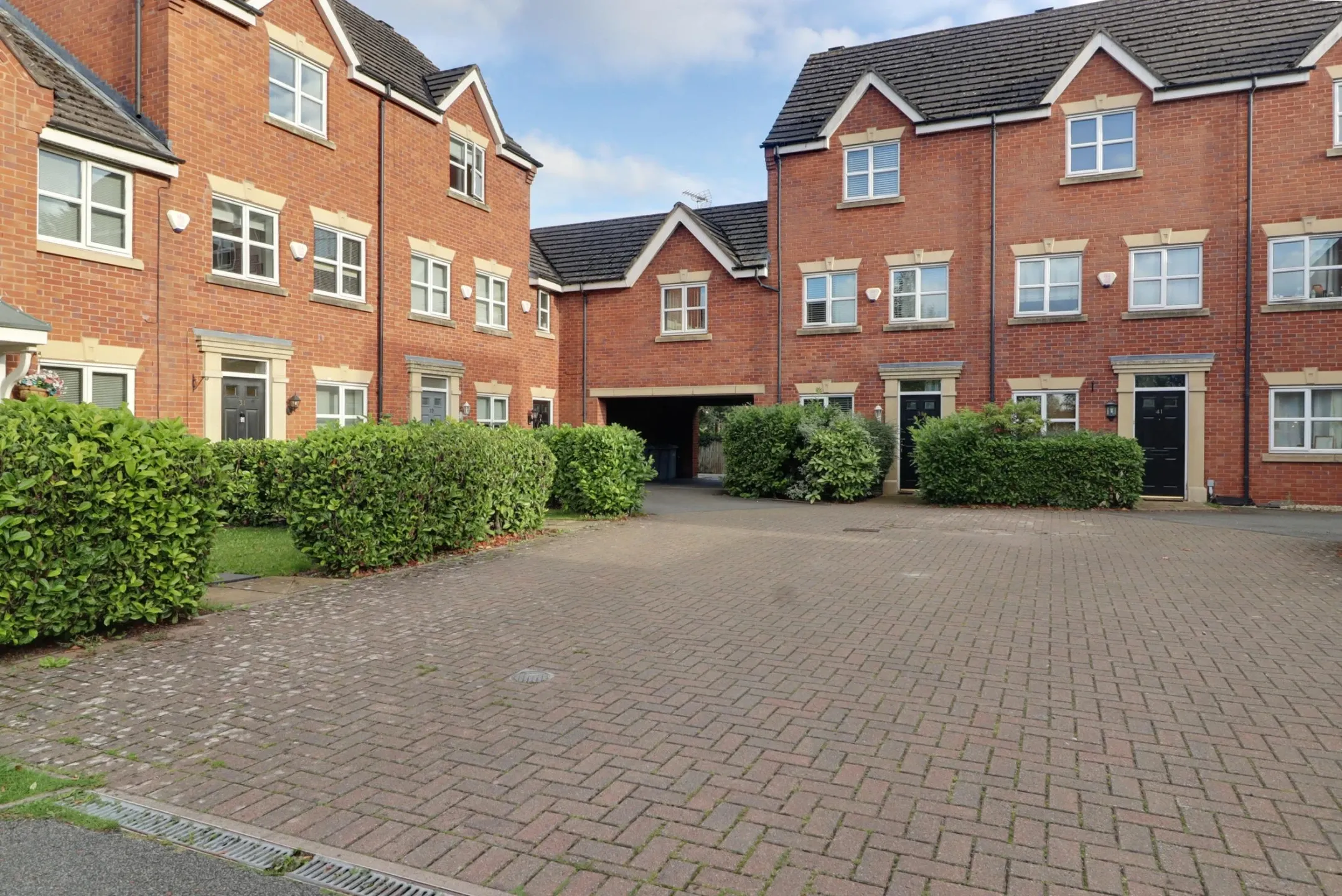 Salisbury Close, Crewe