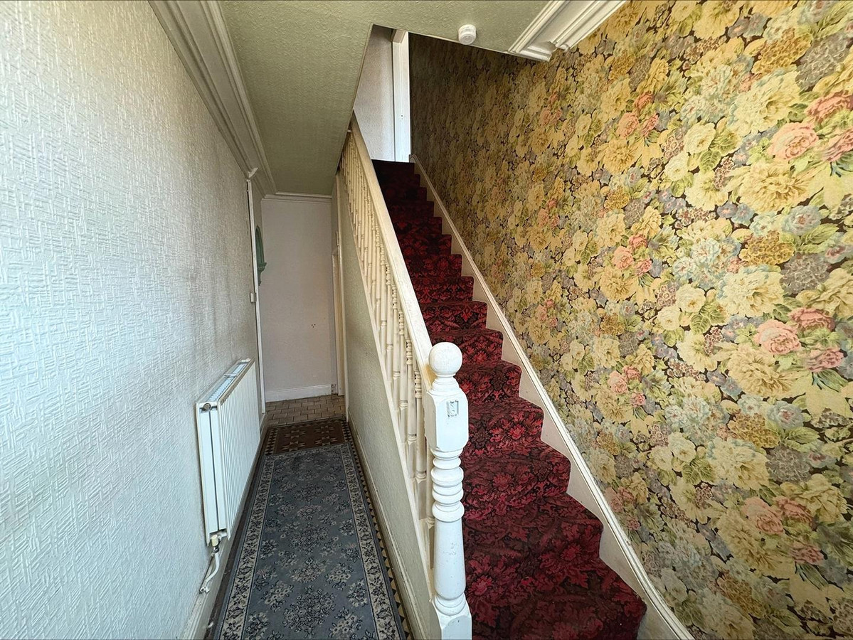 London Road, Newcastle-under-Lyme ST5 7LR