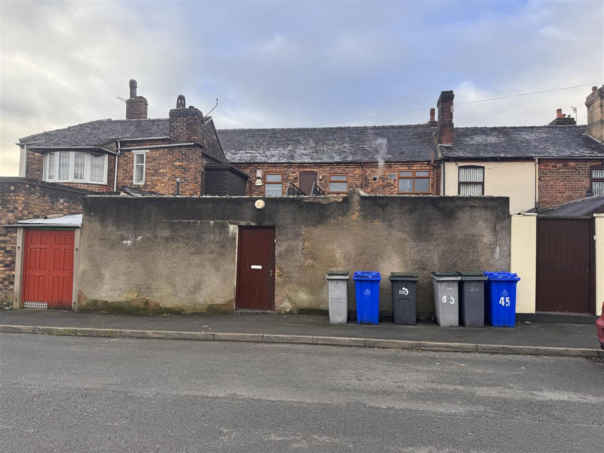 Victoria Road, Stoke-On-Trent ST4 2HG