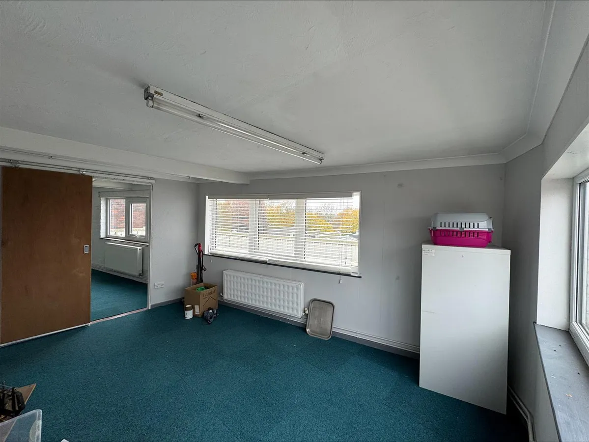 Sandbach Road, Stoke-on-Trent ST6 2DG