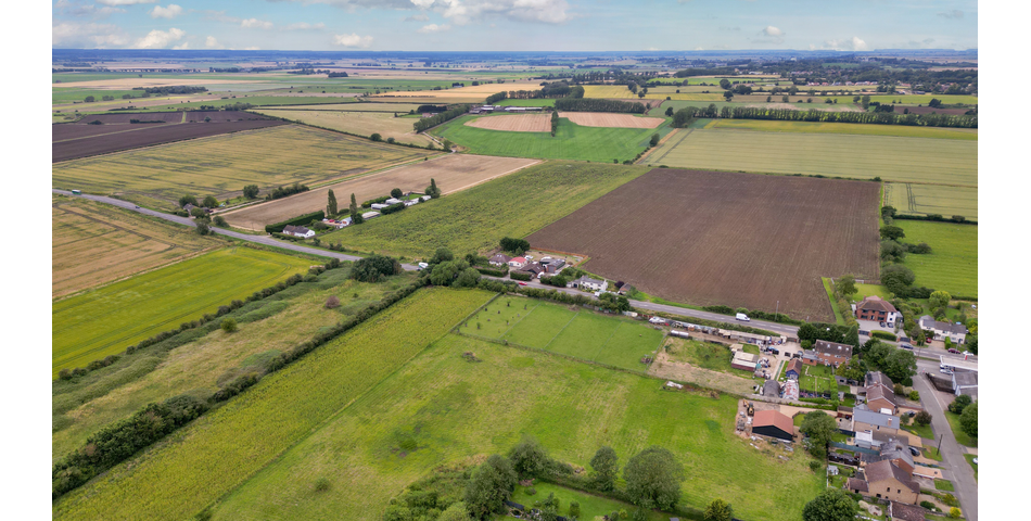 Land adjacent to Cambridge Road