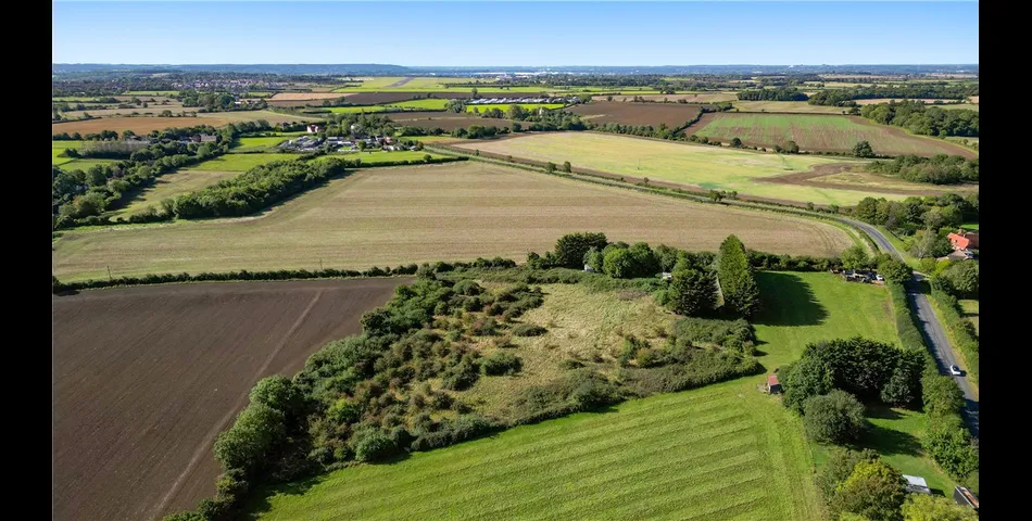 Land south of Astwood Road