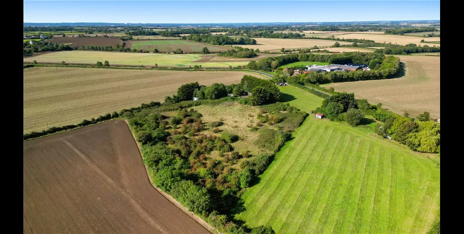 Land south of Astwood Road