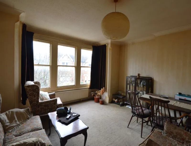 Flat 5, 10 Oaklands Road, Bedford, Bedfordshire, MK40 3AG