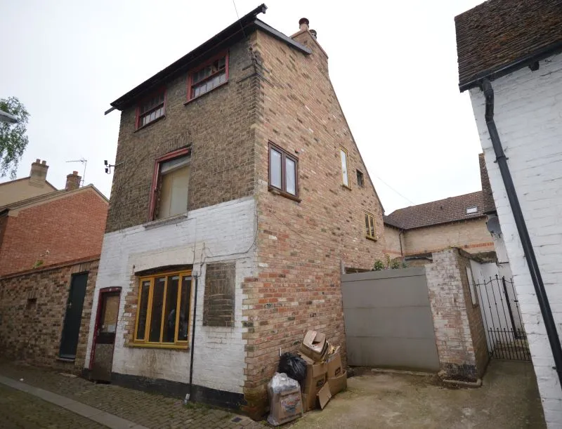 12 Royal Oak Passage, Huntingdon, Cambridgeshire, PE29 3EA