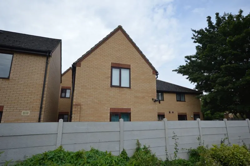 Flat 10 Lisa Court, Frank's Lane, Cambridge, Cambridgeshire, CB4 1SW