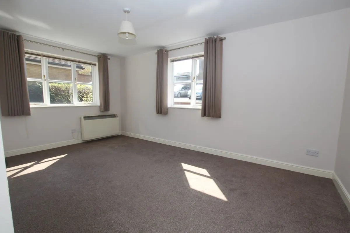 6 Horn Book, Saffron Walden, Essex, CB11 3JN