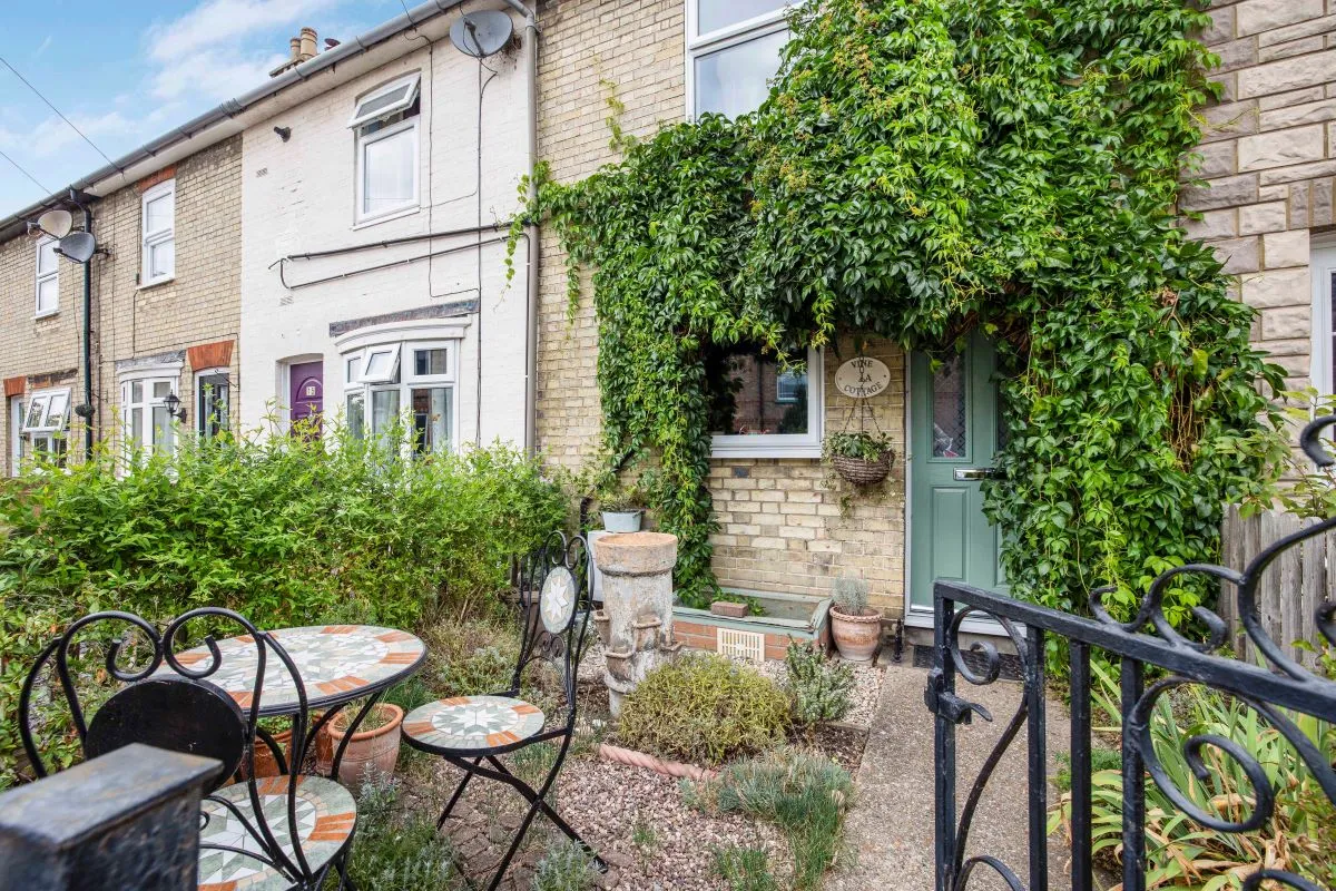 Vine Cottage, 11A Rock Road, Royston, Hertfordshire, SG8 5EU