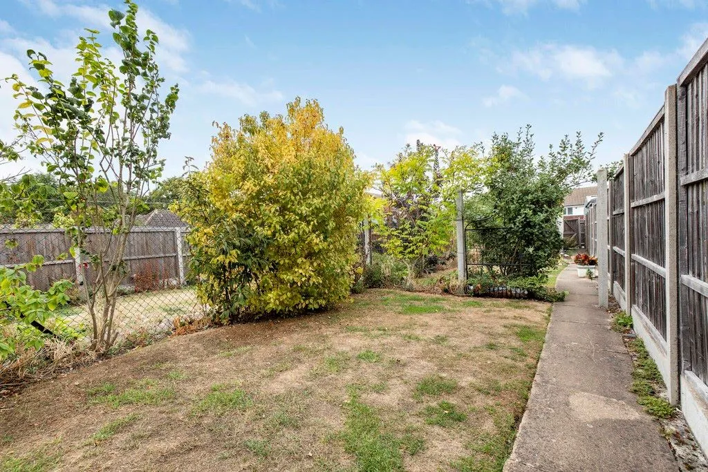 Vine Cottage, 11A Rock Road, Royston, Hertfordshire, SG8 5EU