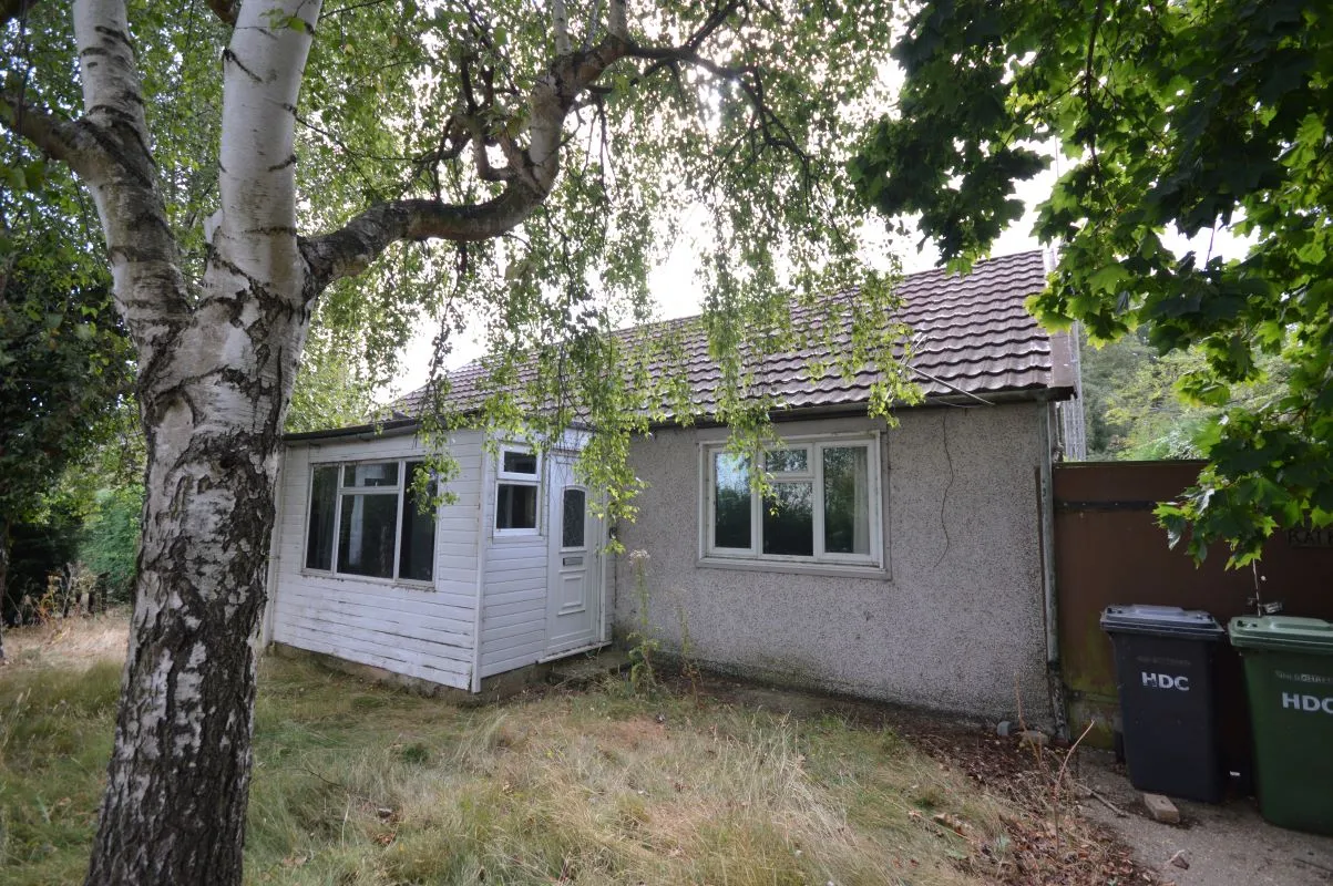 5 Oaklands Avenue, Wistow, Huntingdon, PE28 2QF