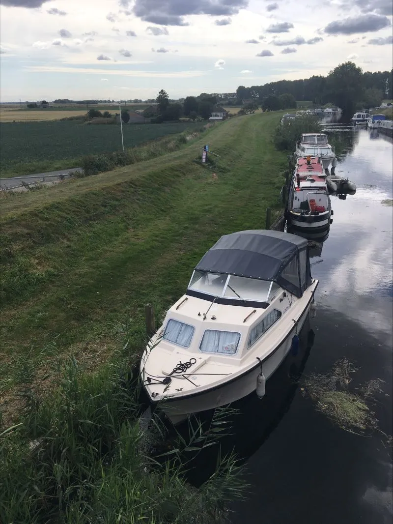 Mooring 2 North Bank, River Little Ouse, Brandon Creek, Downham Market, Cambridgeshire, PE38 0PR